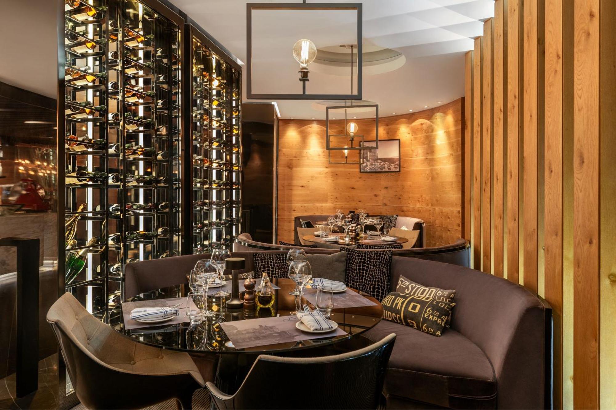 Le Royal Meridien Abu Dhabi Esterno foto Restaurant