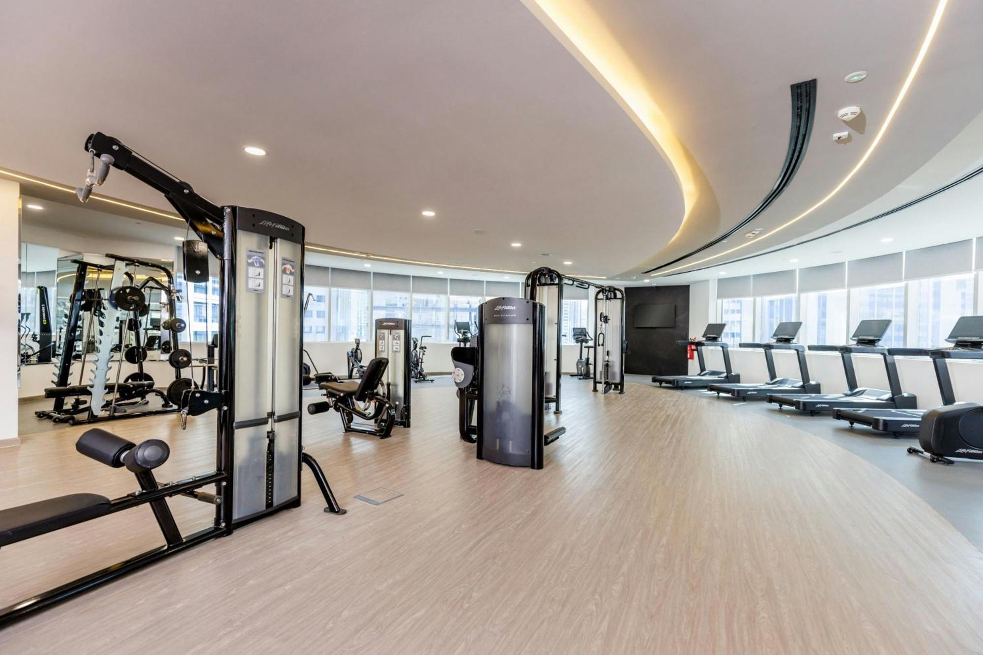 Le Royal Meridien Abu Dhabi Esterno foto The gym at the 1000 Museum